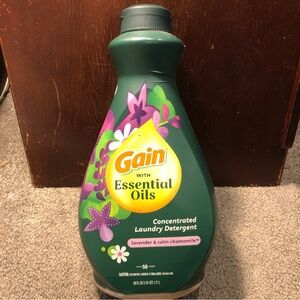 Gain Essential Oils Concentrated Laundry Detergent Lavender Calm Chamomille 58o